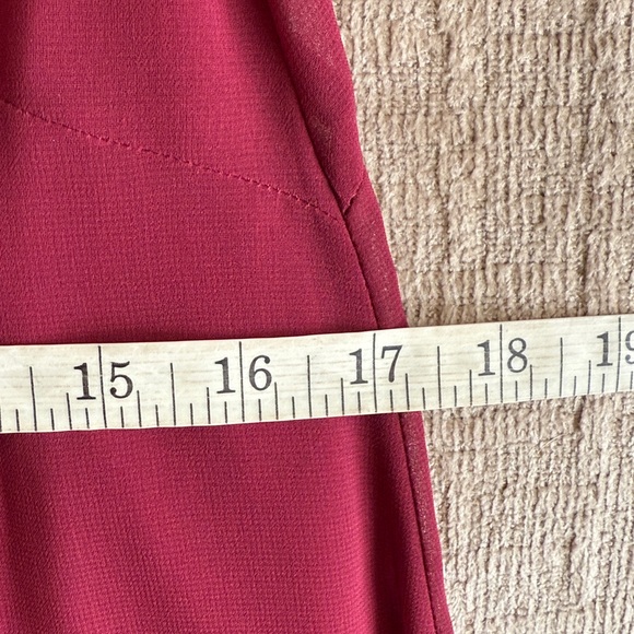 NWOT Just…Taylor Burgundy Sleeveless Chiffon Hi-Low Fit & Flare Dress Size 6 - Picture 10 of 12